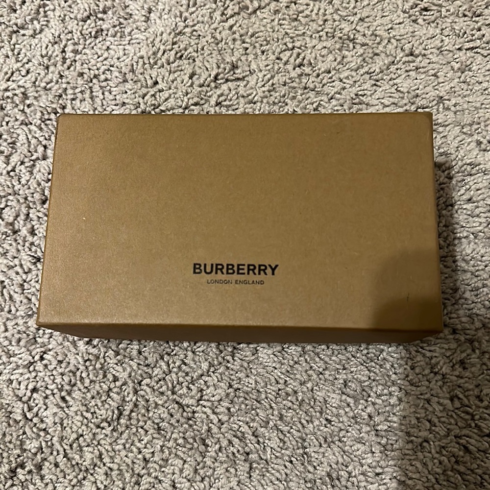 Burberry sunglasses box